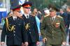 2006 г. полный кавалер орденов Славы Виктор Ветошкин с кадетами Гомельского лицея МЧС